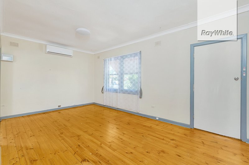 Photo - 1 Drimpton St , Davoren Park SA 5113 - Image 4