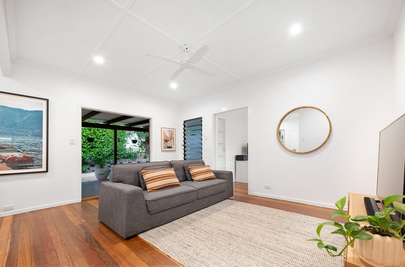 Photo - 1 Duggan Street, Keperra QLD 4054 - Image 3