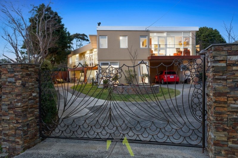 Photo - 1 Dunstan Street, Frankston South VIC 3199 - Image 4