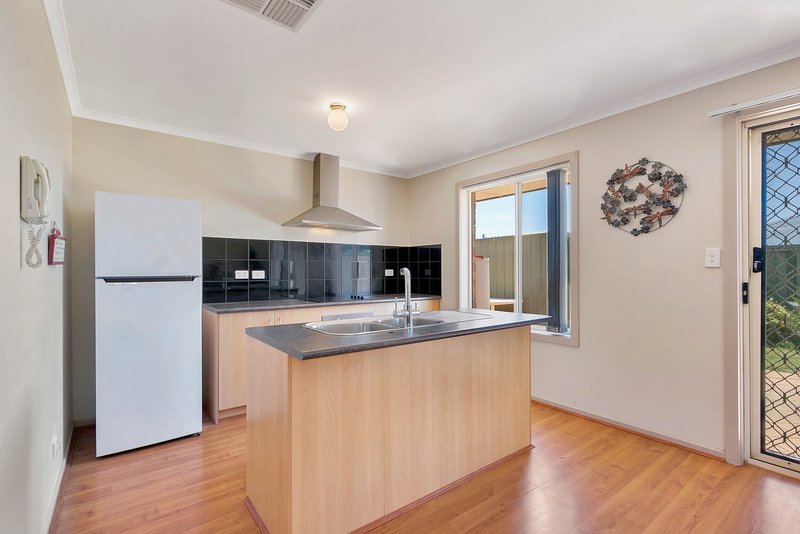 Photo - 1 Dylan Court, Smithfield SA 5114 - Image 2