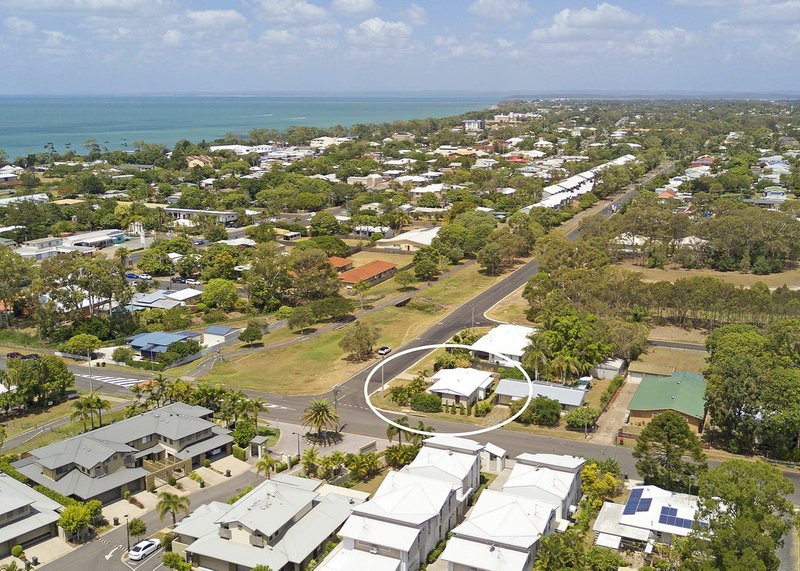 Photo - 1 East Street, Scarness QLD 4655 - Image 1