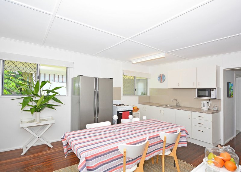 Photo - 1 East Street, Scarness QLD 4655 - Image 9