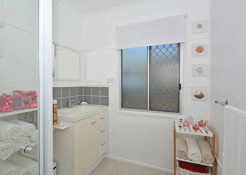 Photo - 1 East Street, Scarness QLD 4655 - Image 18