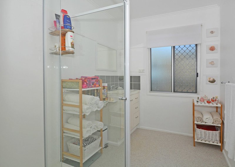 Photo - 1 East Street, Scarness QLD 4655 - Image 20