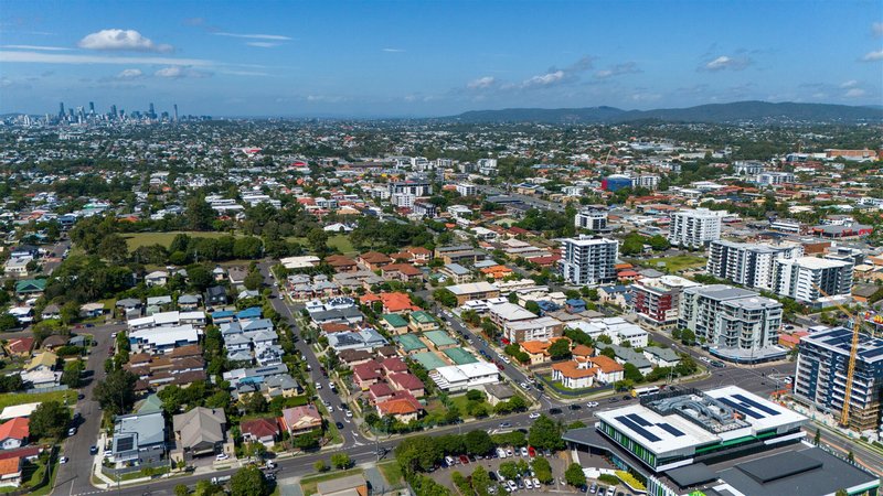 Photo - 1 Eastleigh Street, Chermside QLD 4032 - Image 11