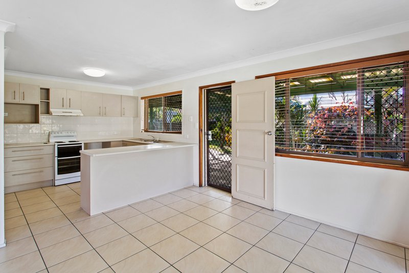 Photo - 1 Echuca Court, Warana QLD 4575 - Image 3