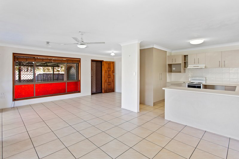 Photo - 1 Echuca Court, Warana QLD 4575 - Image 5