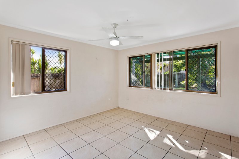 Photo - 1 Echuca Court, Warana QLD 4575 - Image 8