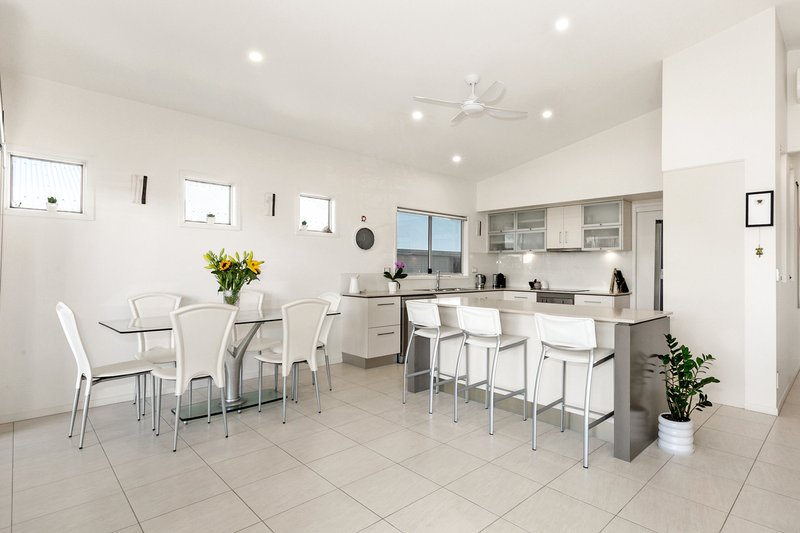 Photo - 1 Eclipse Lane, Casuarina NSW 2487 - Image 7