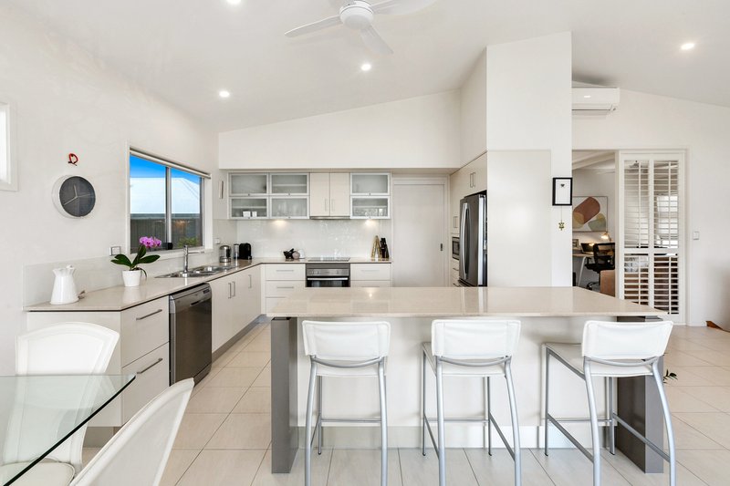 Photo - 1 Eclipse Lane, Casuarina NSW 2487 - Image 9