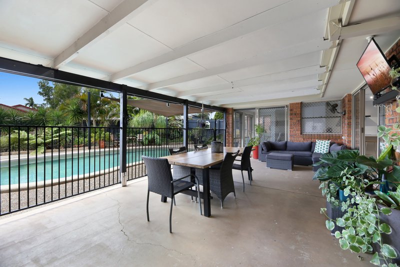 Photo - 1 Edgeworth Place, Helensvale QLD 4212 - Image 19