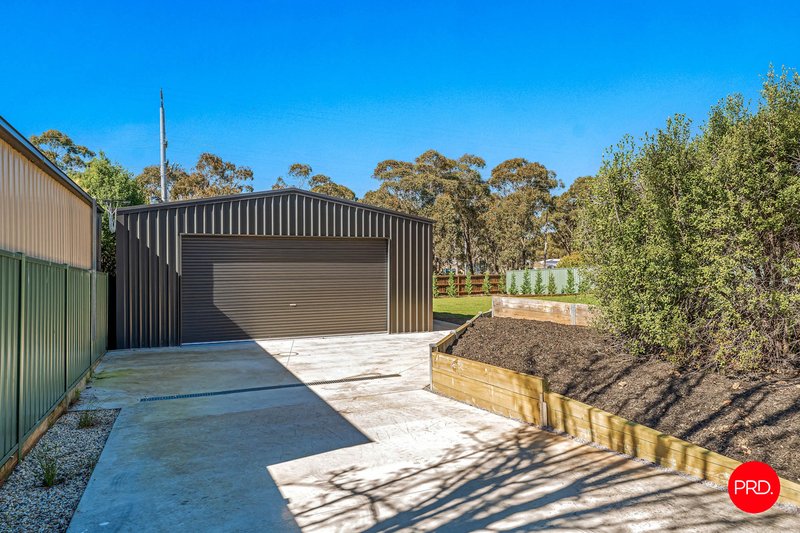 Photo - 1 Edmarna Way, Maiden Gully VIC 3551 - Image 15