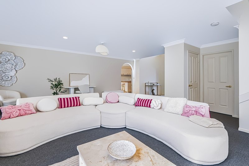 Photo - 1 Elfin Street, Robina QLD 4226 - Image 4