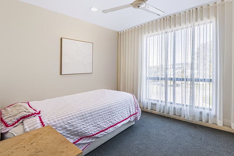 Photo - 1 Elfin Street, Robina QLD 4226 - Image 15