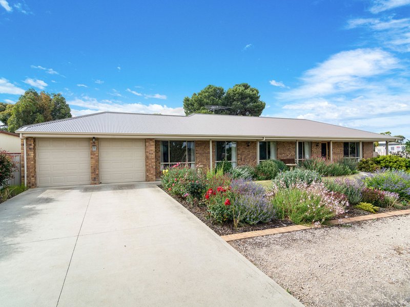 Photo - 1 Elsie Drive, Strathalbyn SA 5255 - Image 2