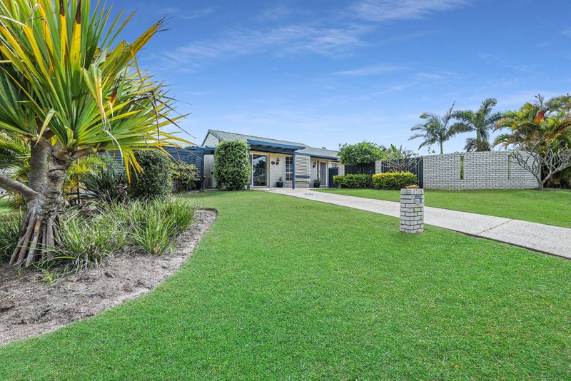 Photo - 1 Eltham Place, Sandstone Point QLD 4511 - Image 6