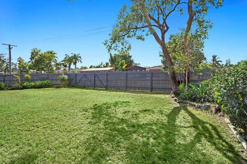 Photo - 1 Elwing Street, Kawana QLD 4701 - Image 11