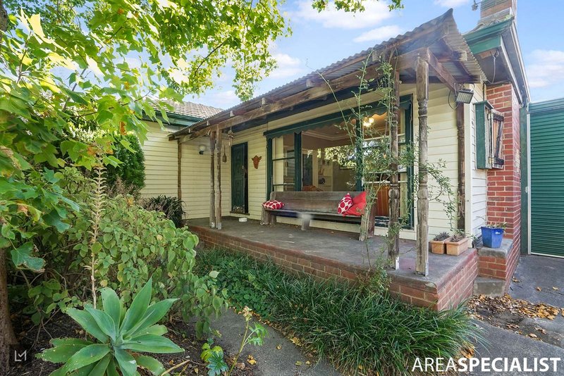 Photo - 1 Elwood Street, Notting Hill VIC 3168 - Image 2