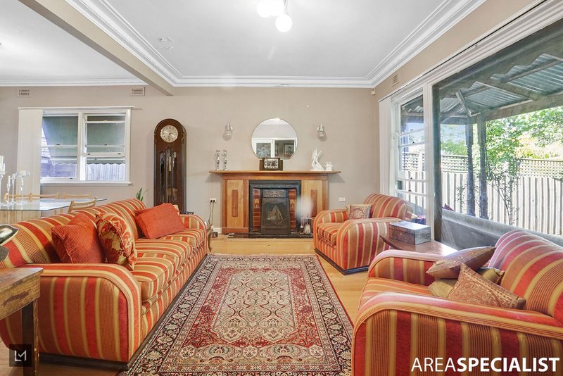 Photo - 1 Elwood Street, Notting Hill VIC 3168 - Image 4