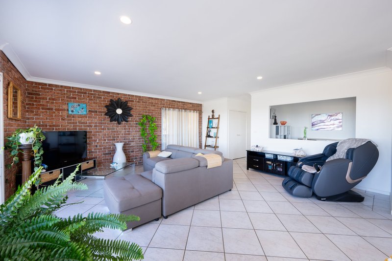 Photo - 1 Emerald Heights Drive, Emerald Beach NSW 2456 - Image 9