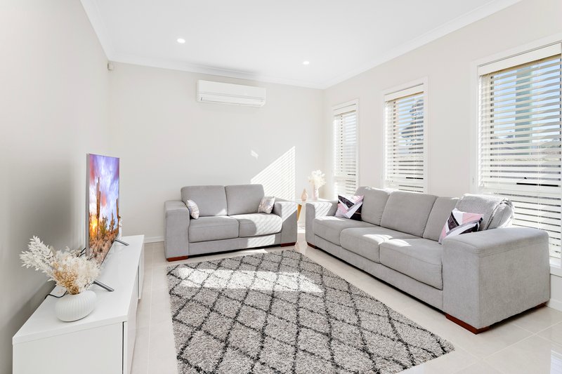 Photo - 1 Emerson Road, Dapto NSW 2530 - Image 2