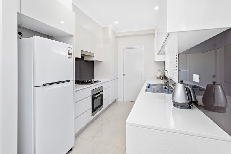 Photo - 1 Emerson Road, Dapto NSW 2530 - Image 3
