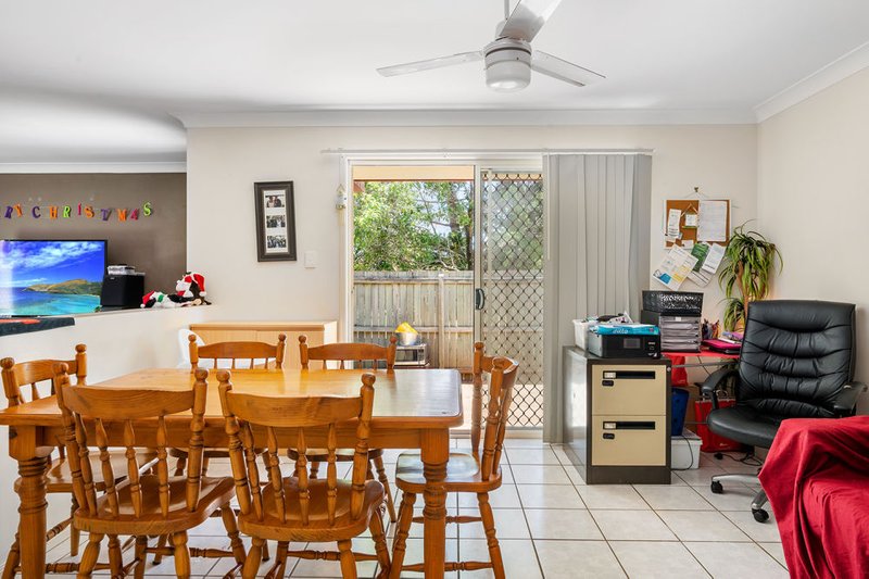 Photo - 1 Esk Place, Kallangur QLD 4503 - Image 5