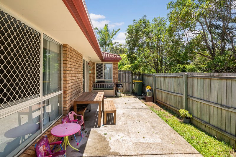 Photo - 1 Esk Place, Kallangur QLD 4503 - Image 13