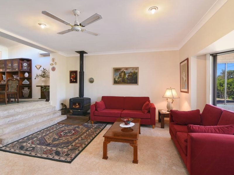 Photo - 1 Eucla Road, Gwandalan NSW 2259 - Image 4