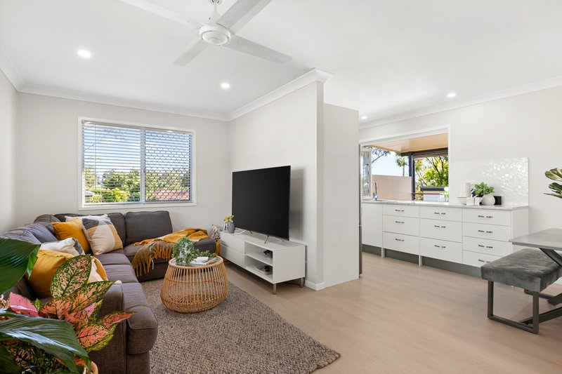 Photo - 1 Evergreen Avenue, Bray Park QLD 4500 - Image 12