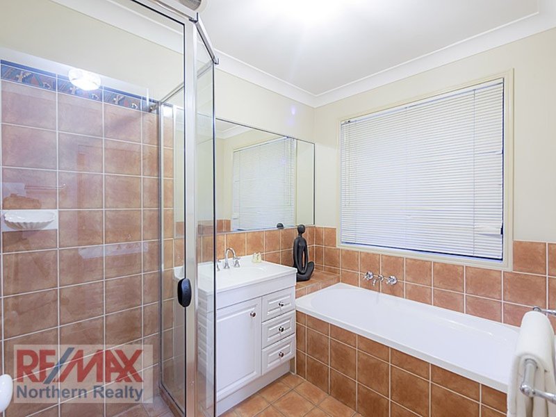 Photo - 1 Excelcia Ct , Eatons Hill QLD 4037 - Image 22