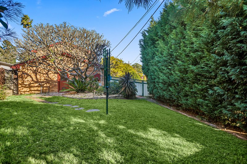 Photo - 1 Fairway Avenue, Mortdale NSW 2223 - Image 2