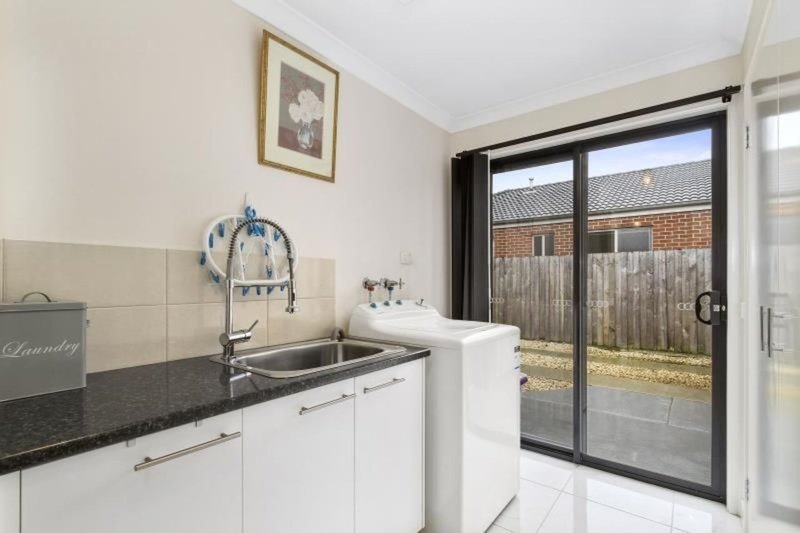 Photo - 1 Faulkner Court, Bairnsdale VIC 3875 - Image 13