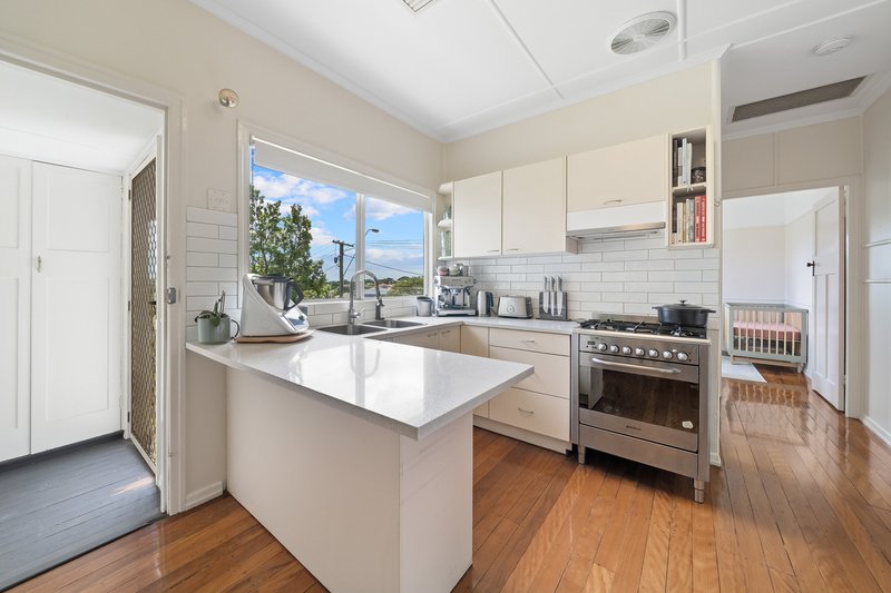 Photo - 1 Ferguson Road, Wavell Heights QLD 4012 - Image 3