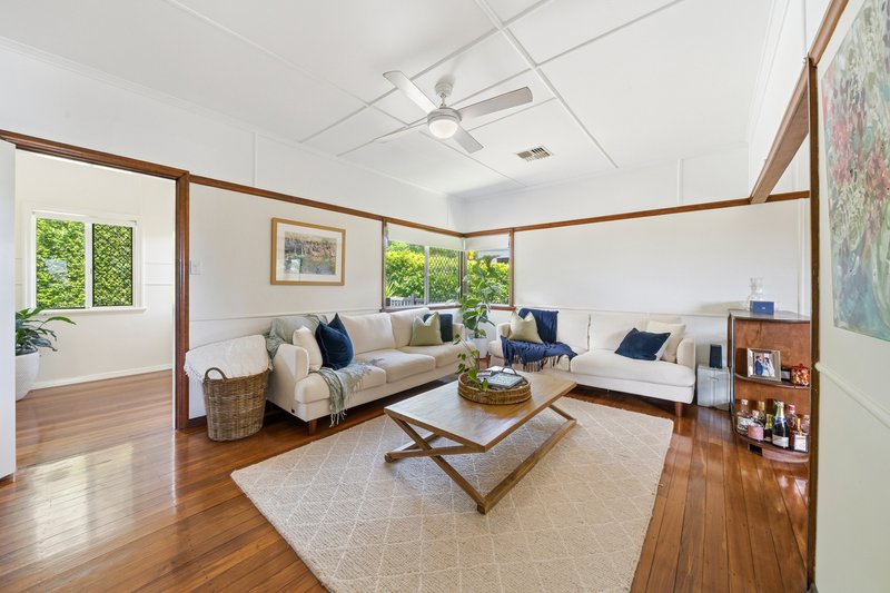 Photo - 1 Ferguson Road, Wavell Heights QLD 4012 - Image 6
