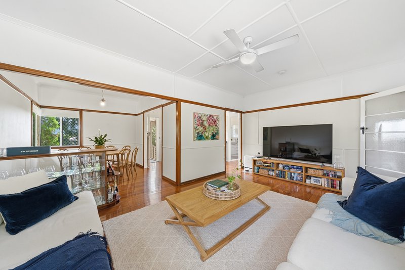 Photo - 1 Ferguson Road, Wavell Heights QLD 4012 - Image 10