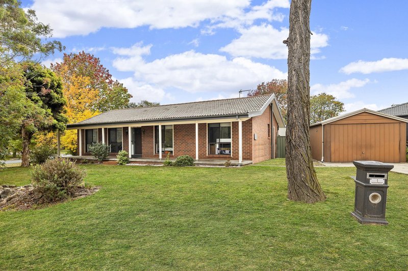 Photo - 1 Fernie Place, Monash ACT 2904 - Image 1