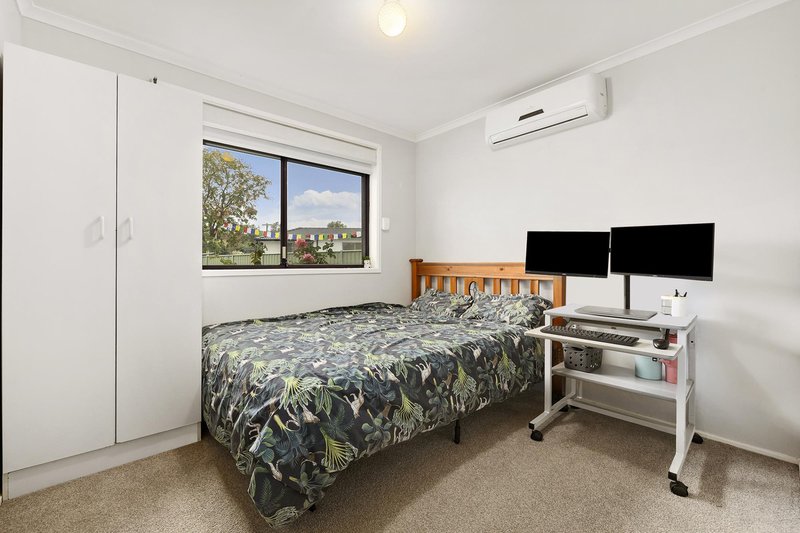 Photo - 1 Fernie Place, Monash ACT 2904 - Image 9