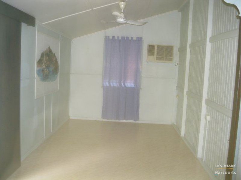 Photo - 1 Fifteenth Street, Home Hill QLD 4806 - Image 4