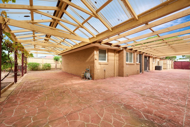 Photo - 1 Findon Court, Seaford VIC 3198 - Image 4