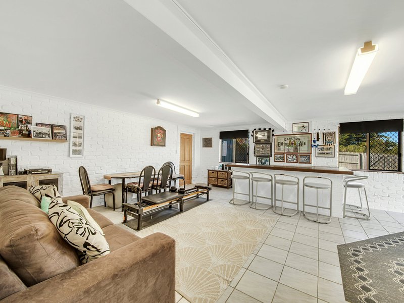 Photo - 1 Fitzroy Court, Boyne Island QLD 4680 - Image 11