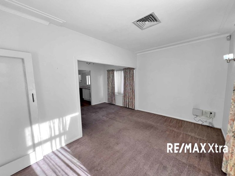 Photo - 1 Flame Place, Blacktown NSW 2148 - Image 4