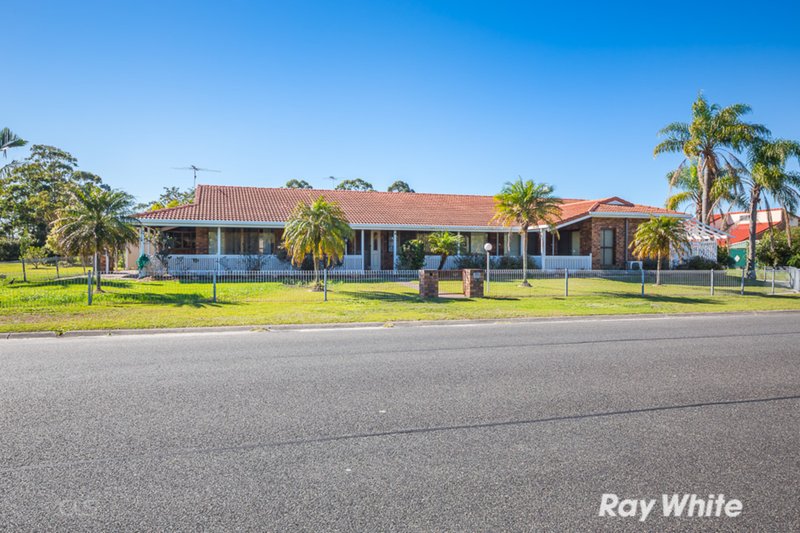 Photo - 1 Flamingo Drive, Banksia Beach QLD 4507 - Image 2