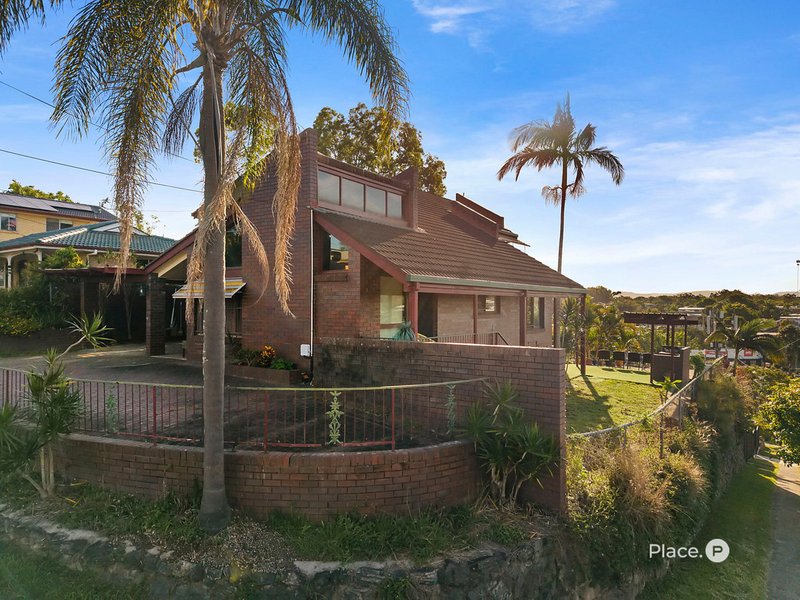 Photo - 1 Florentine Street, Chermside West QLD 4032 - Image 2