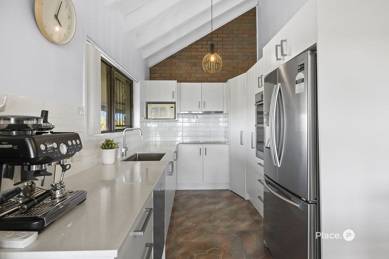 Photo - 1 Florentine Street, Chermside West QLD 4032 - Image 4