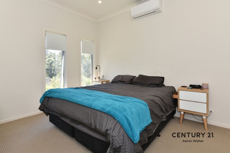 Photo - 1 Floresta Crescent, Cameron Park NSW 2285 - Image 6