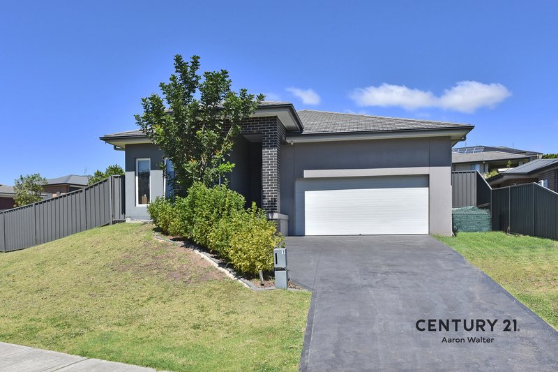 Photo - 1 Floresta Crescent, Cameron Park NSW 2285 - Image 13