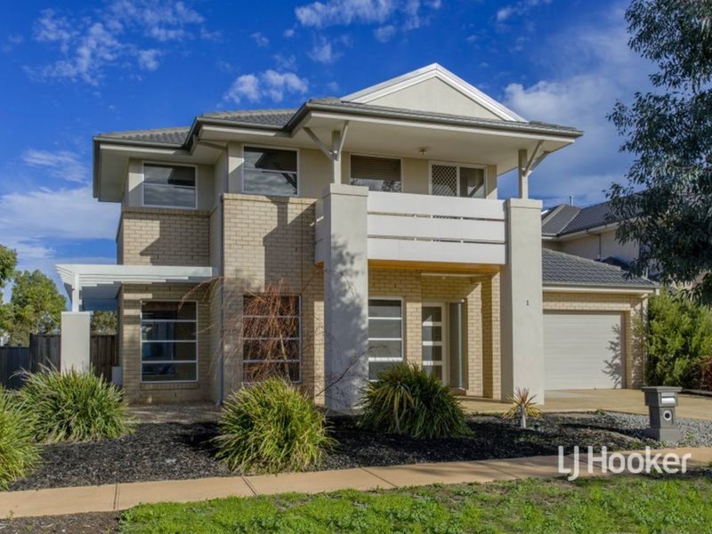 1 Foreshore Court, Sanctuary Lakes VIC 3030