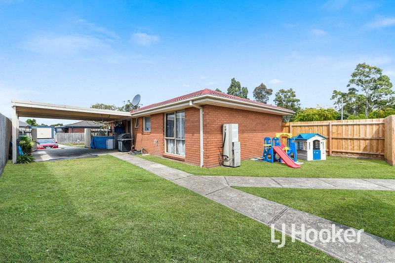 Photo - 1 Fosters Court, Cranbourne North VIC 3977 - Image 10