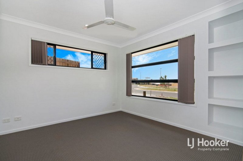 Photo - 1 Foxx Court, Yarrabilba QLD 4207 - Image 5